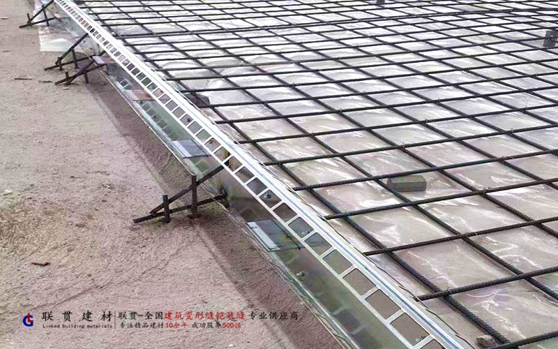 湘潭市LG160-3000镀锌钢板铠装缝案例